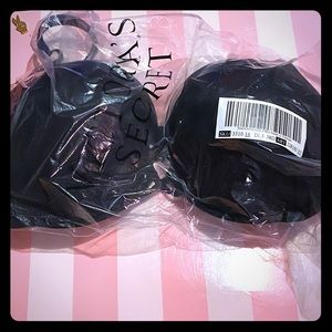 •38D VICTORIA’S SECRET PLUNGE BOMBSHELL BRA•